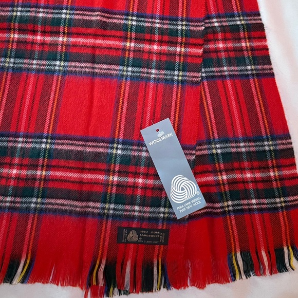 Pure Lambs Wool Vibrant Red Plaid Scarf - Picture 2 of 8